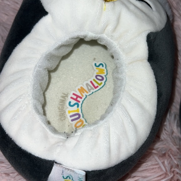 Squishmallow penguin slippers - Picture 3 of 7